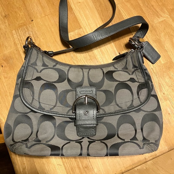 Coach SoHo Signature canvas shoulder bag with two tags. - Picture 2 of 11